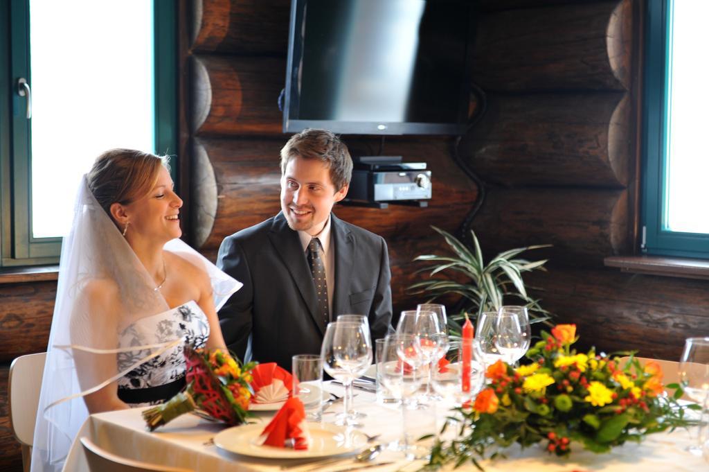 Hotel Agnes Bohdanec Екстер'єр фото